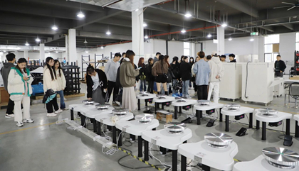 陶瓷創(chuàng)作者組團(tuán)看百陶會(huì)：身臨“企”境，眼見(jiàn)為實(shí)！